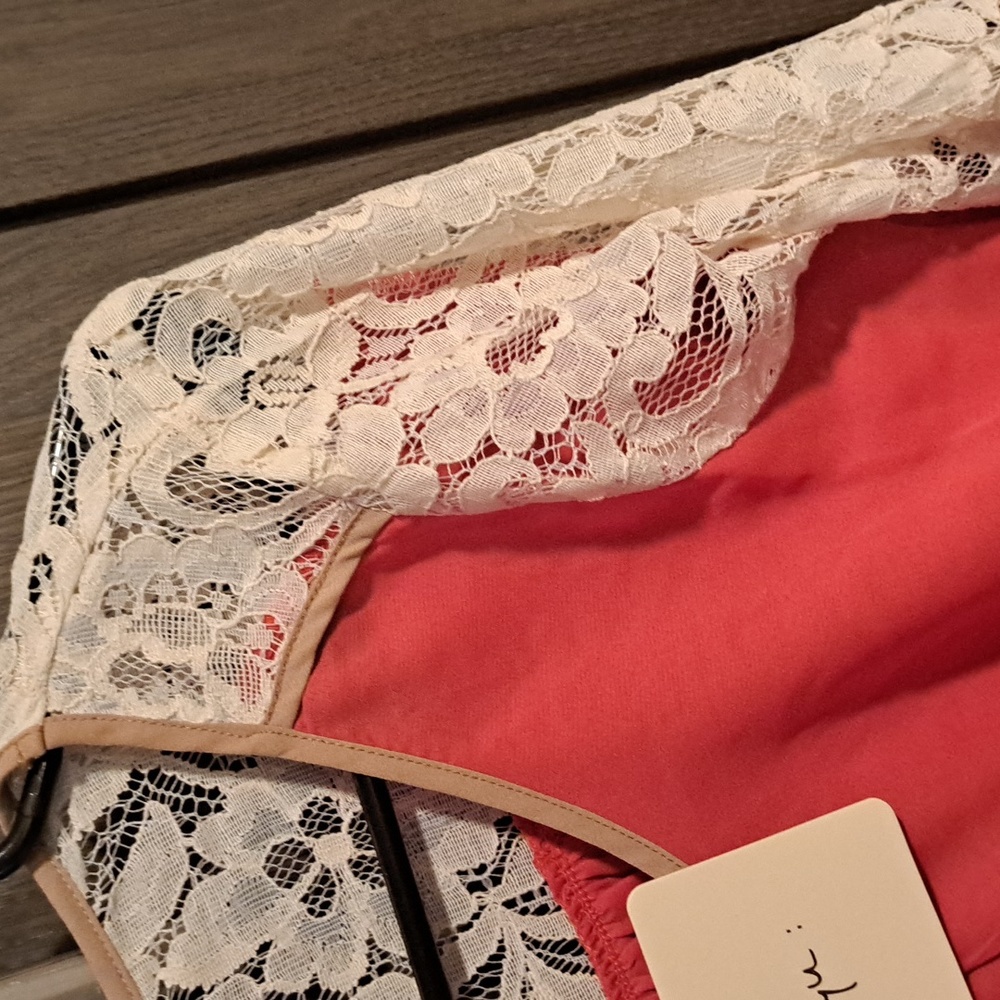 ❤️New handmade lace detail top - Picture 8 of 15